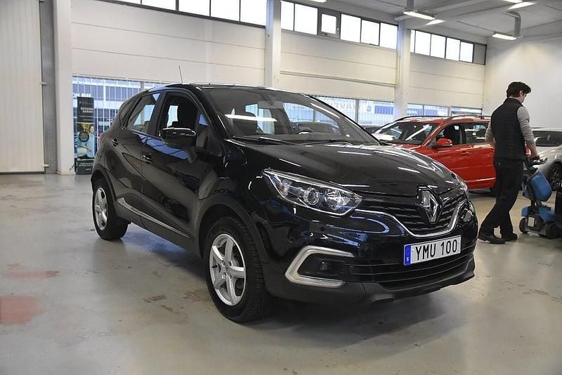 Begagnad Renault Captur 90 HK (66 kW) 2017 Svart SUV