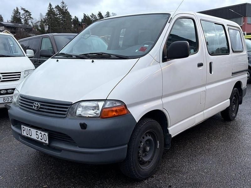 Begagnad Toyota HiAce City 143 HK (105 kW) 2003 Vit Van