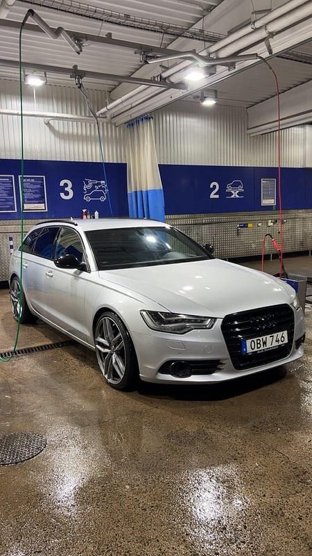Begagnad Audi A6 177 HK (130 kW) 2014 Kombi