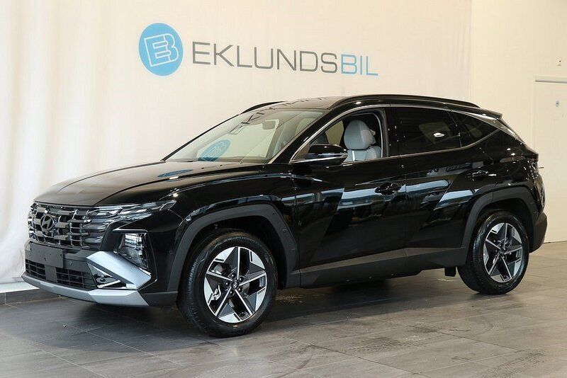 Svart Ny 2024 Hyundai Tucson Advanced SUV | 514 900 kr (Marknadspris) - Bild 1/4