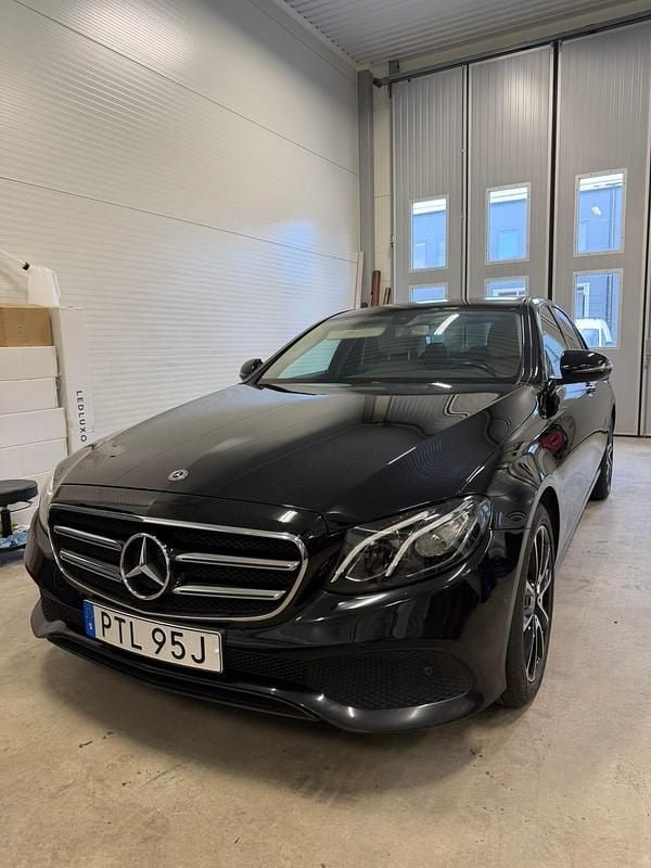 Begagnad 2020 Mercedes E200 | 289 900 kr (Marknadspris) - Bild 1/4
