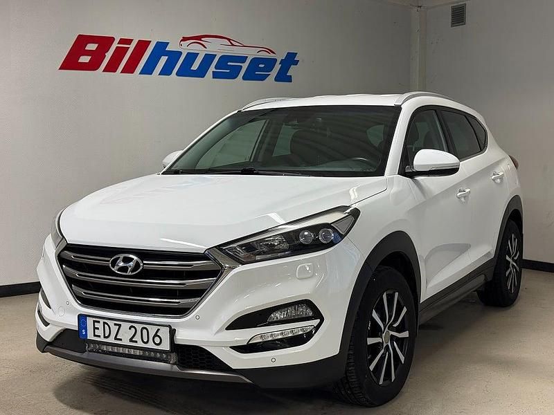 Vit Begagnad 2015 Hyundai Tucson SUV | 145 000 kr (Lite dyr) - Bild 1/4