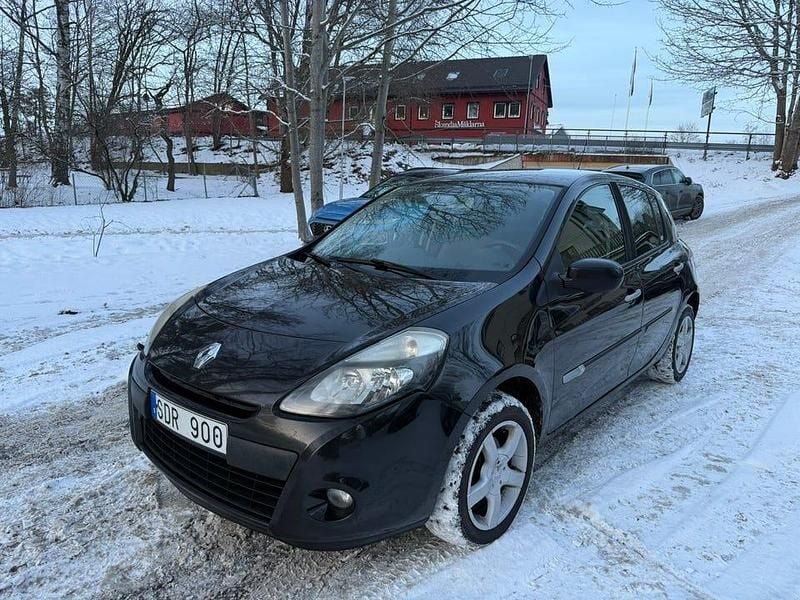 Begagnad Renault Clio R.S. 75 HK (55 kW) 2011 Svart Halvkombi
