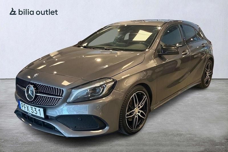 Mörkgrå Begagnad 2017 Mercedes A200 AMG Halvkombi | 179 900 kr (Marknadspris) - Bild 1/4