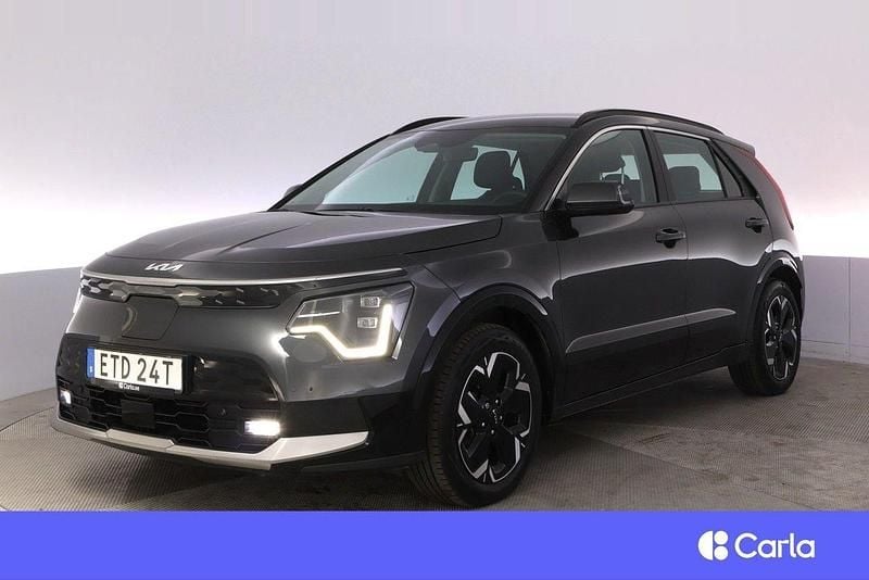 Grå Begagnad 2022 Kia e-Niro SUV | 315 900 kr (Marknadspris) - Bild 1/3