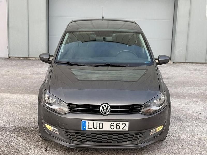 Begagnad VW Polo 86 HK (63 kW) 2011 Grå Halvkombi