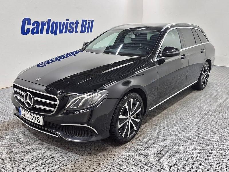 Svart metallic Begagnad 2019 Mercedes E300 Edition Kombi | 325 000 kr (Marknadspris) - Bild 1/4