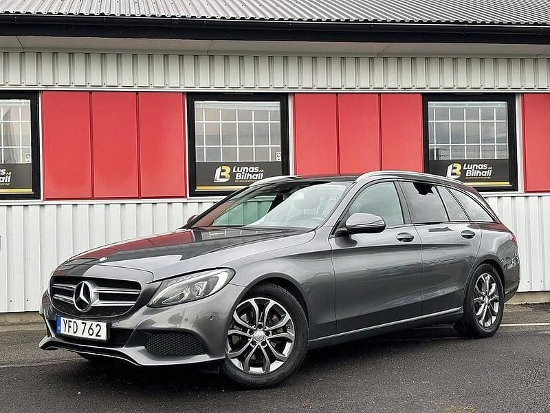 Grå Begagnad 2016 Mercedes C220 Avantgarde Kombi | 164 900 kr (Marknadspris) - Bild 1/4