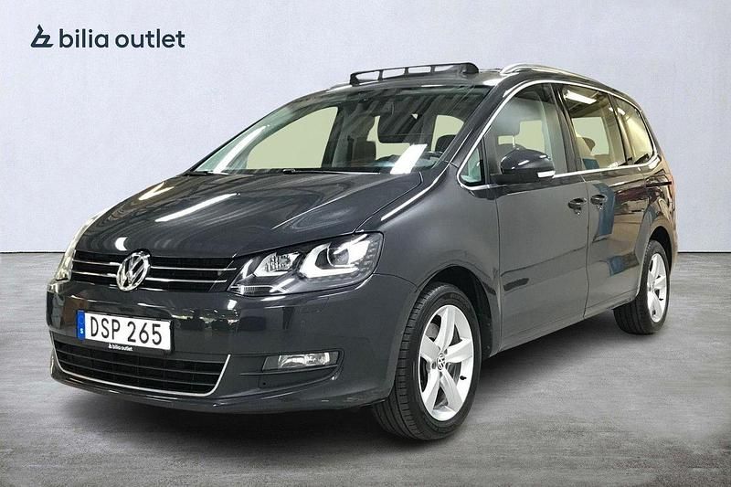 Mörkgrå Begagnad 2014 VW Sharan Minibuss | 119 900 kr (Marknadspris) - Bild 1/3