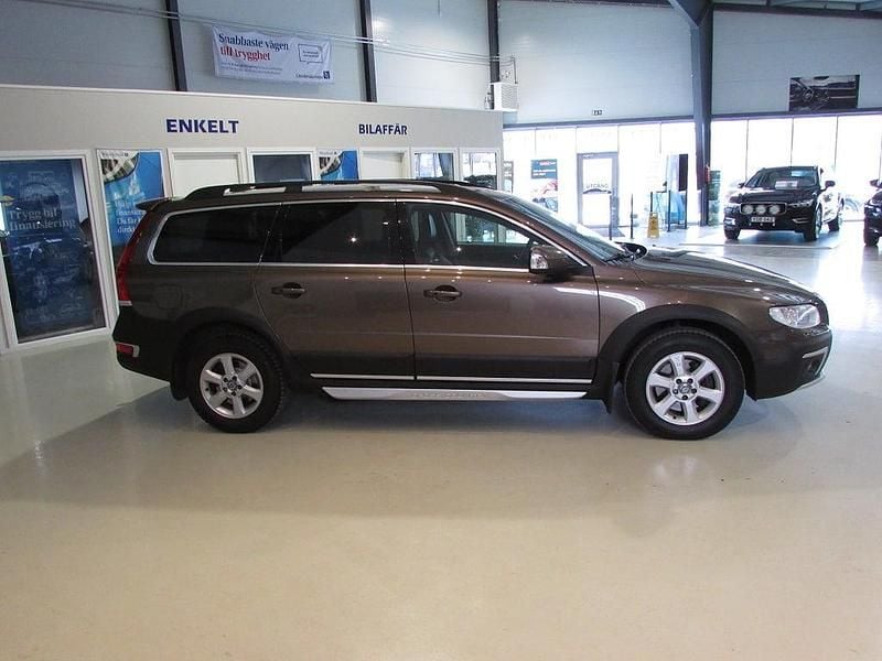 Begagnad Volvo XC70 Standard 181 HK (133 kW) 2015 Brun Kombi