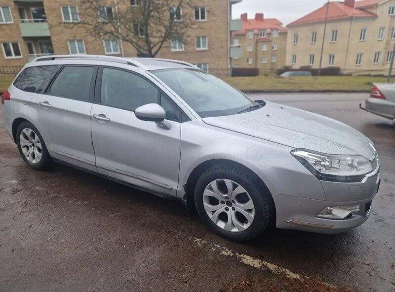 Silver Begagnad 2013 Citroën C5 Kombi | 20 000 kr - Bild 1/4