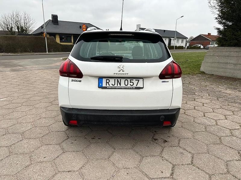 Begagnad Peugeot 2008 82 HK (60 kW) 2017 Vit SUV