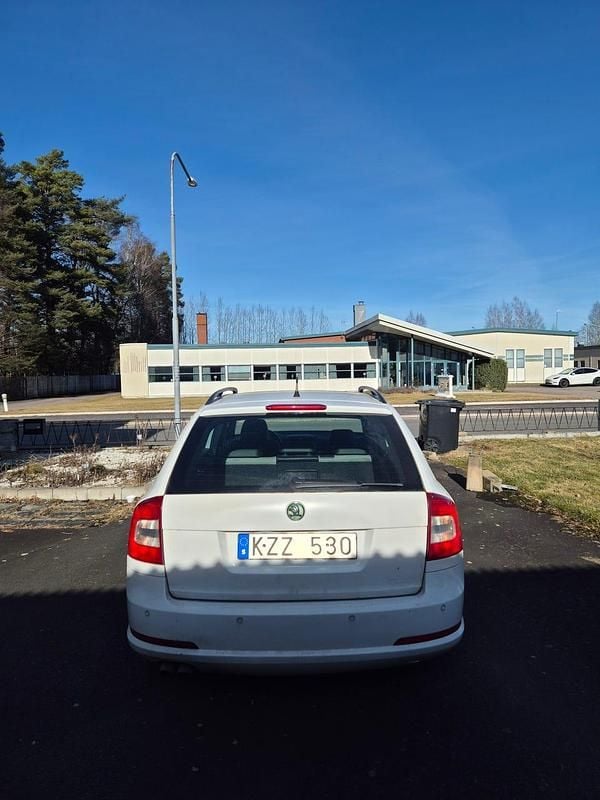 Begagnad Skoda Octavia RS 170 HK (125 kW) 2011 Kombi