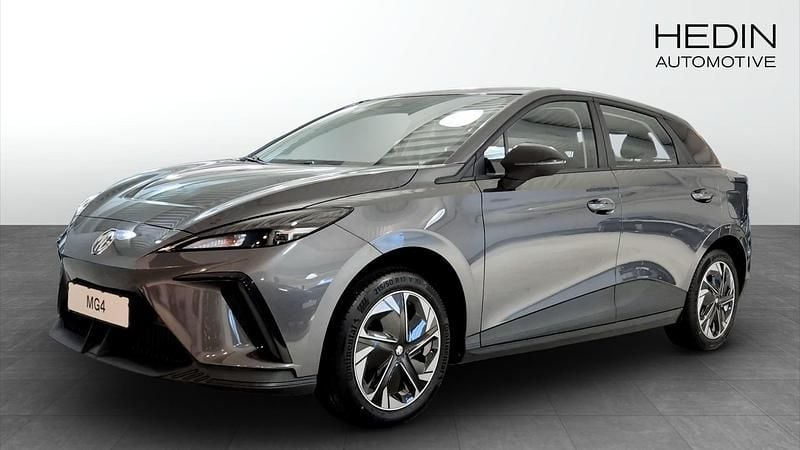 Begagnad MG MG4 EV 125 kW (170 HK) 2024 Grå Halvkombi