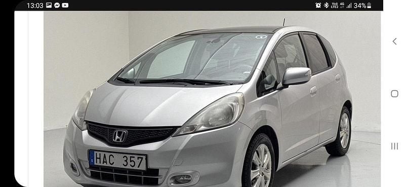 Silver Begagnad 2013 Honda Jazz Halvkombi | 77 000 kr (Bra pris) - Bild 1/1