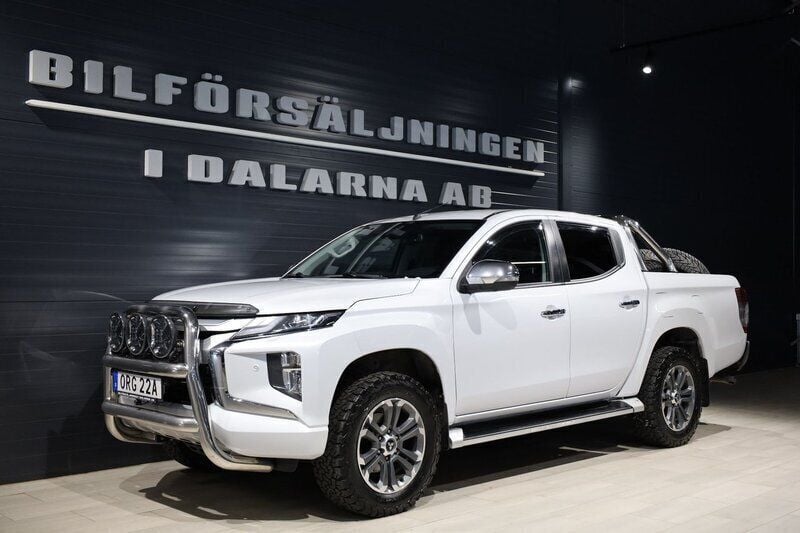Vit Begagnad 2020 Mitsubishi L200 Pickup | 339 000 kr (Marknadspris) - Bild 1/4