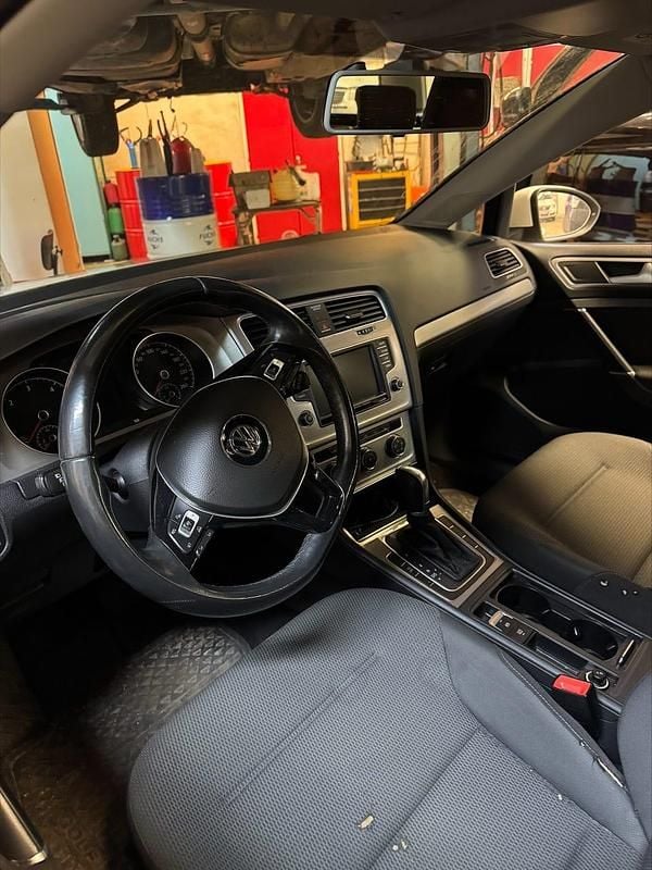 Begagnad VW Golf VII 110 HK (80 kW) 2016