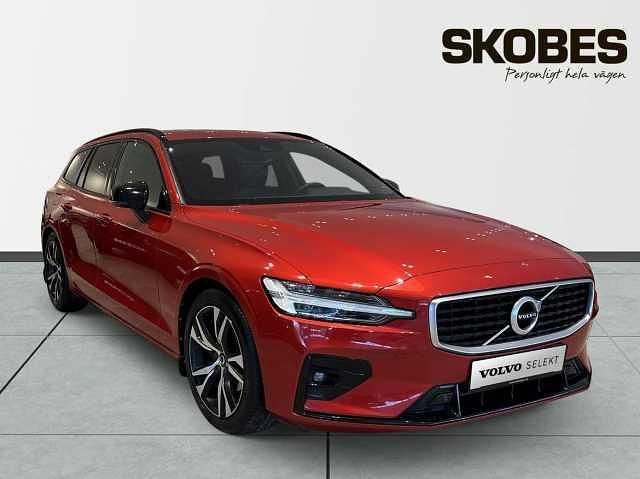 Röd Begagnad 2019 Volvo V60 R-Design Kombi | 299 900 kr (Marknadspris) - Bild 1/3
