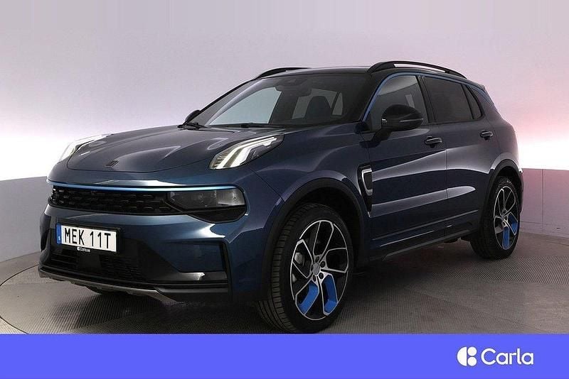 Blå Begagnad 2023 Lynk & Co 01 SUV | 316 000 kr (Marknadspris) - Bild 1/4