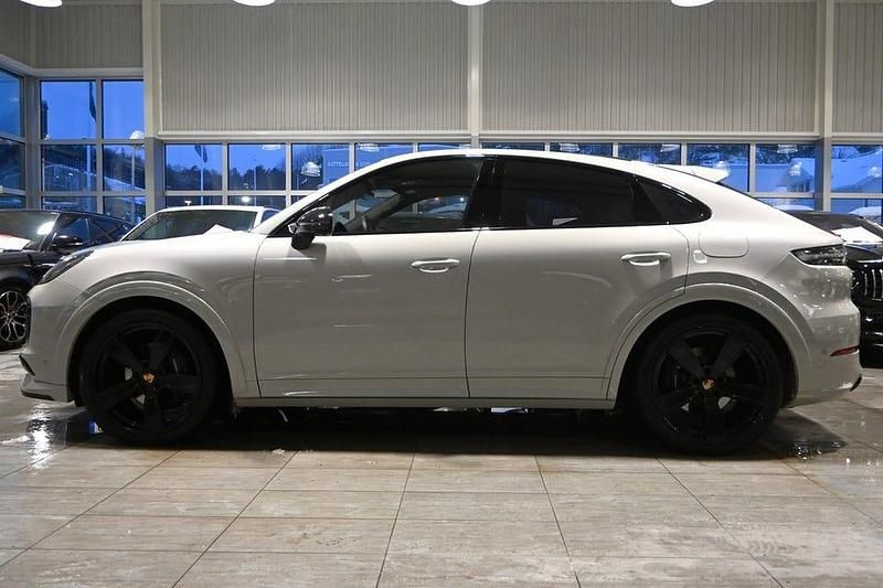 Begagnad Porsche Cayenne Platinum Edition 462 HK (339 kW) 2023 Crayon SUV