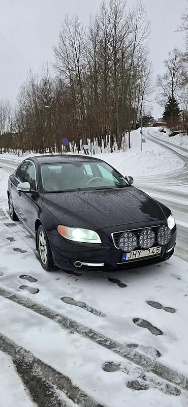 Begagnad Volvo S80 Summum 185 HK (136 kW) 2008 Svart metallic Sedan