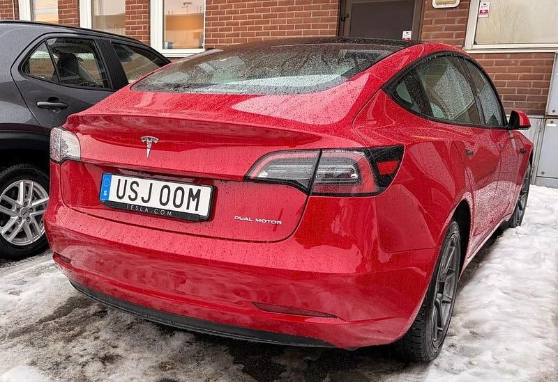 Begagnad Tesla Model 3 Long Range AWD 323 kW (440 HK) 2023 Sedan