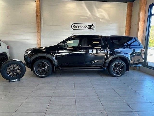 Svart (onyx black ) Ny 2024 Isuzu D-Max Pickup | 811 250 kr - Bild 1/4