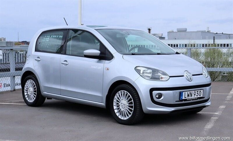 Silver samma som bilen Begagnad 2016 VW up! S Halvkombi | 79 500 kr (Marknadspris) - Bild 1/4
