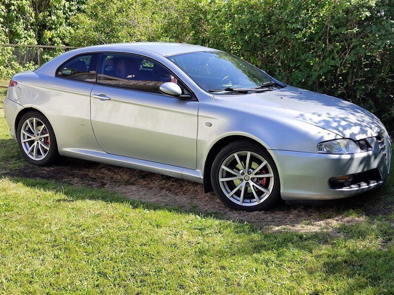 Silver Begagnad 2004 Alfa Romeo GT Distinctive Sportkupé | 30 000 kr - Bild 1/1