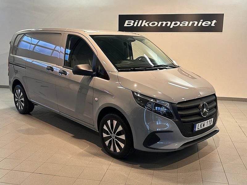 Grå Ny 2026 Mercedes Vito Van | 589 000 kr (Superpris) - Bild 1/4