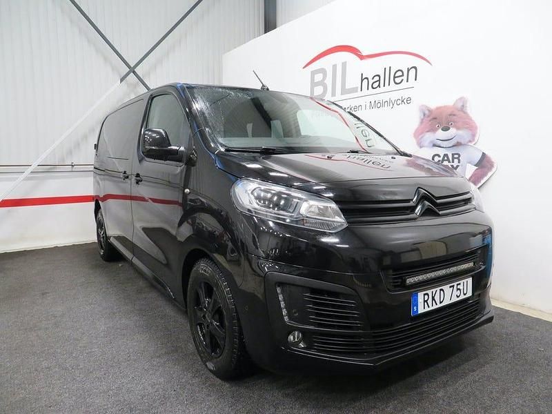 Svart Begagnad 2019 Citroën Jumpy Minibuss | 219 000 kr - Bild 1/4