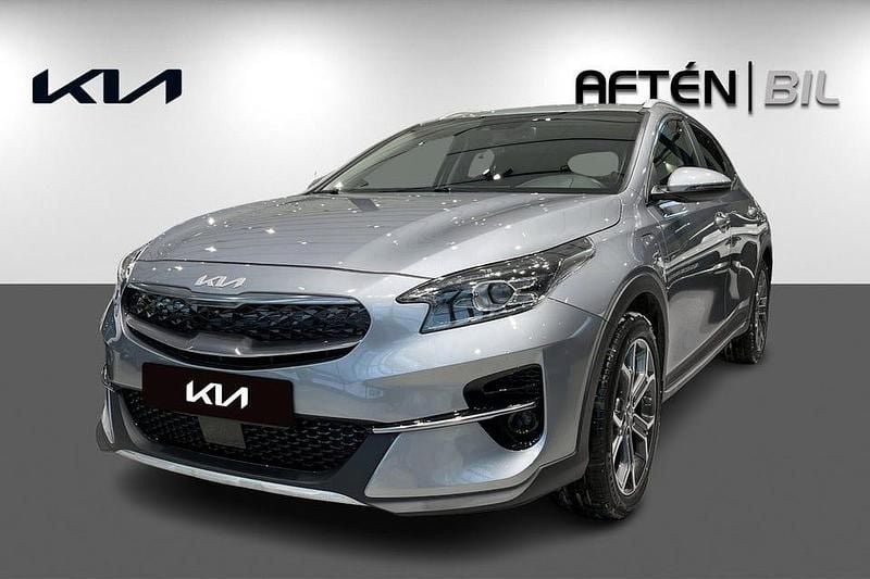 Grå Begagnad 2022 Kia XCeed Advance SUV | 249 800 kr (Bra pris) - Bild 1/3