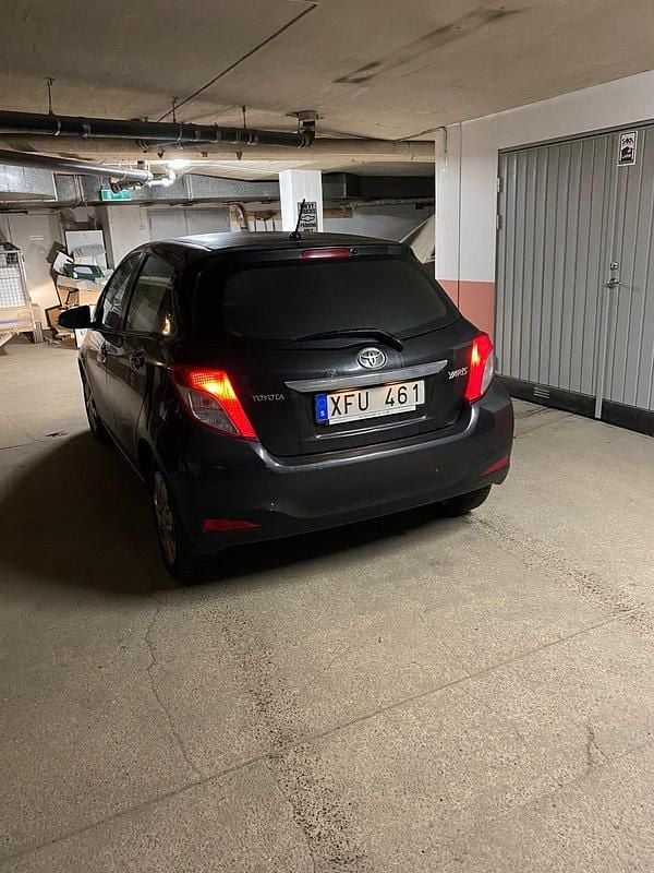 Begagnad Toyota Yaris 99 HK (72 kW) 2013 Halvkombi