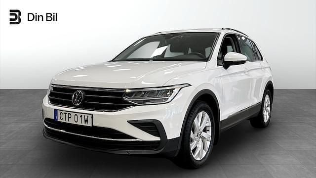 Vit Begagnad 2022 VW Tiguan Life SUV | 279 900 kr (Marknadspris) - Bild 1/4