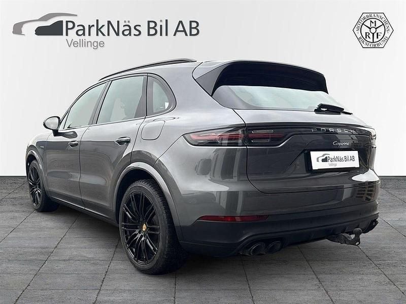Begagnad Porsche Cayenne 462 HK (339 kW) 2020 Quarzit grey metallic SUV