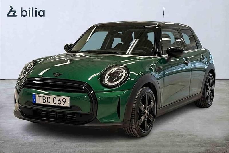 Begagnad Mini Cooper 2023 Grön Halvkombi