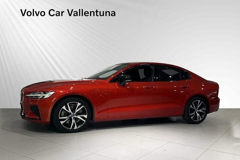 Begagnad Volvo S60 R-Design 344 HK (253 kW) 2020 Röd Sedan