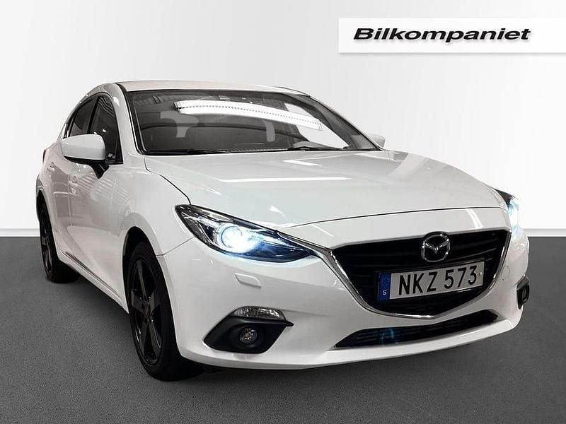 Begagnad Mazda 3 Inclusive 151 HK (111 kW) 2014 Vit