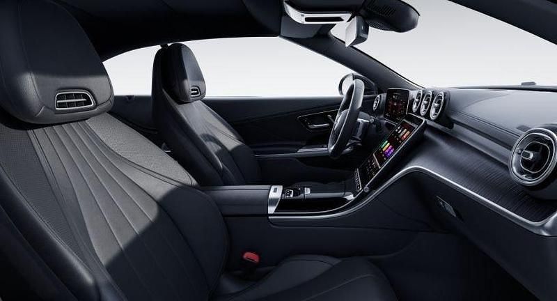 Begagnad Mercedes CLE200 AMG 204 HK (150 kW) 2024 Grå (opalitvit bright) Cab