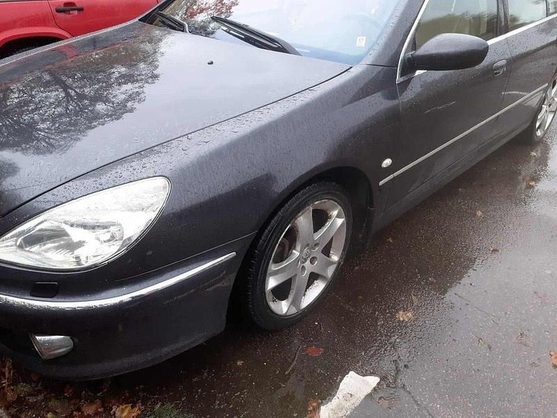 Grå Begagnad 2006 Peugeot 607 Sedan | 17 500 kr - Bild 1/4