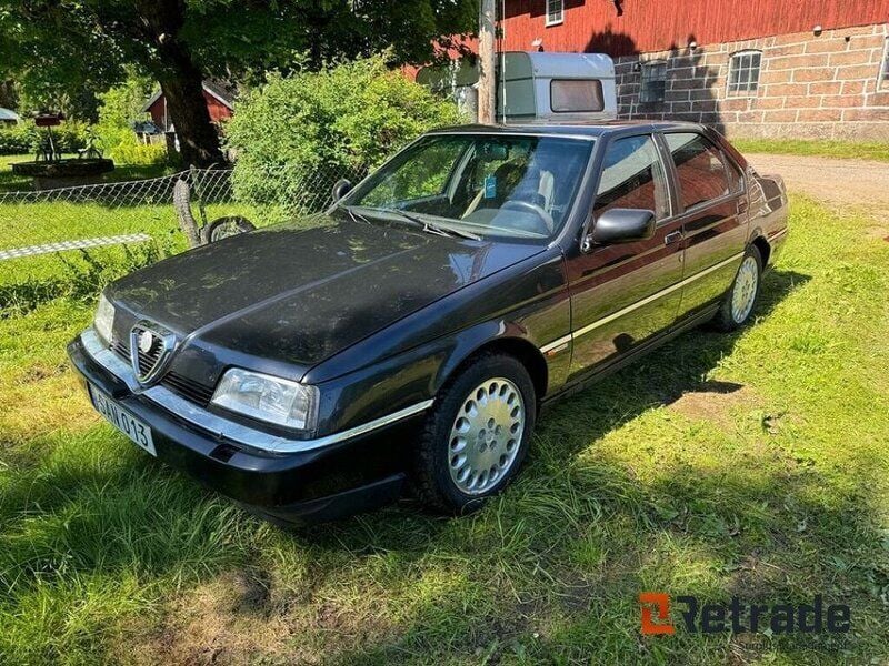 Svart Begagnad 1995 Alfa Romeo 164 Sedan | 1 000 kr - Bild 1/4