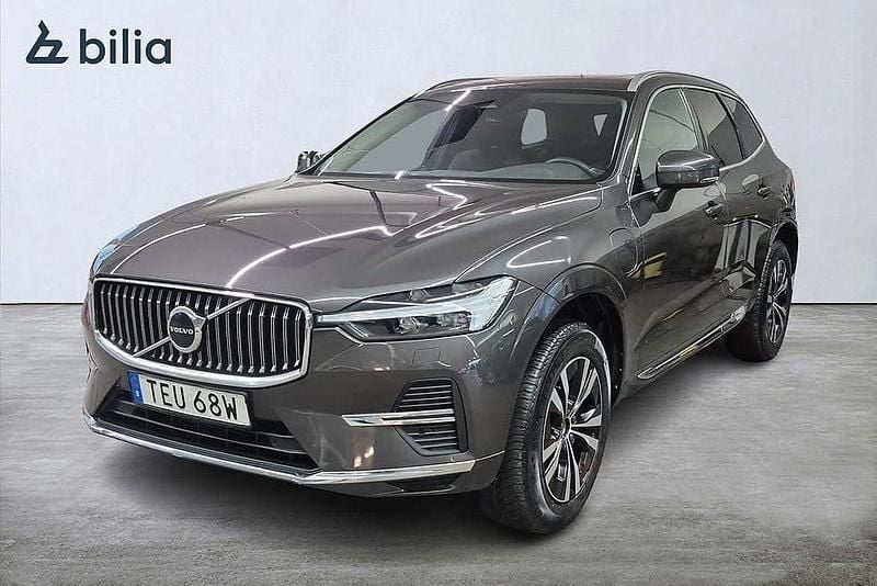 Begagnad Volvo XC60 Core 253 HK (186 kW) 2022 Grå SUV