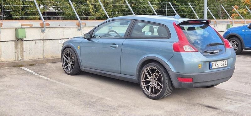 Blå Begagnad 2008 Volvo C30 Kinetic Halvkombi | 20 000 kr (Superpris) - Bild 1/4