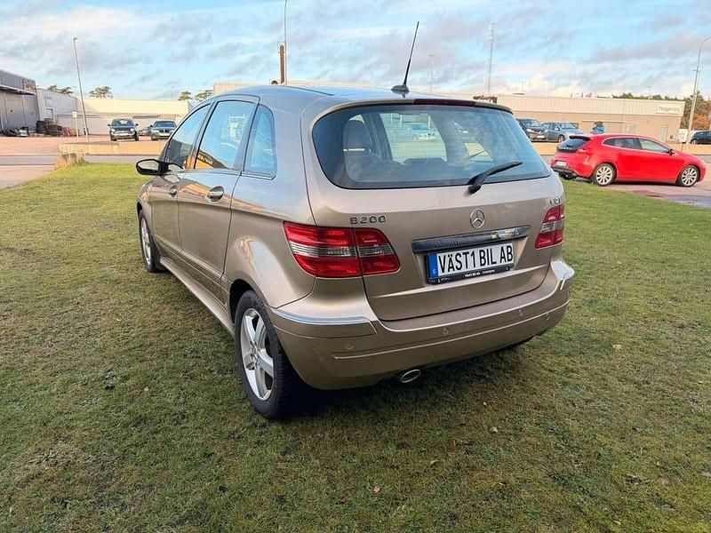 Begagnad Mercedes B200 140 HK (102 kW) 2007 Ljusbrun Minibuss