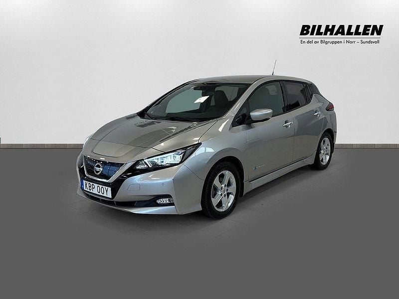 Silver Begagnad 2019 Nissan Leaf Halvkombi | 149 900 kr (Marknadspris) - Bild 1/4