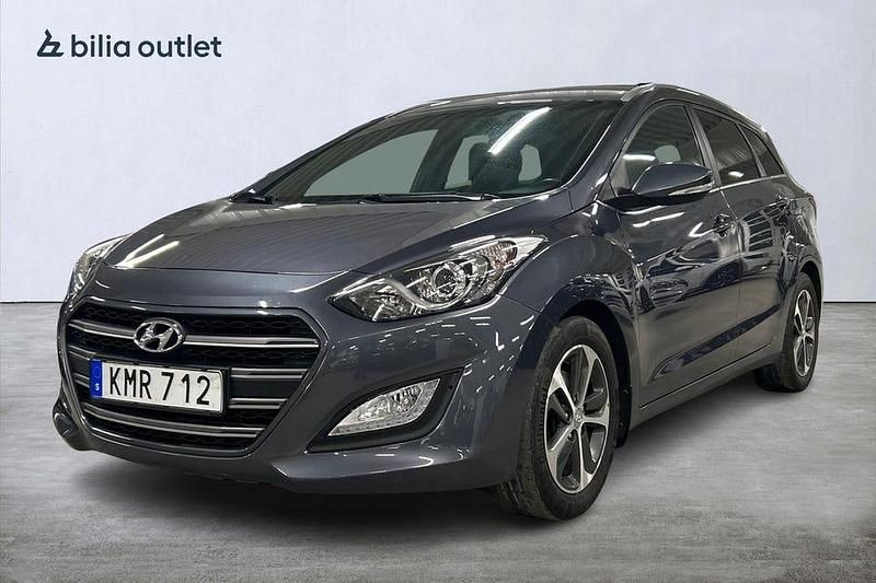Grå Begagnad 2016 Hyundai i30 GO! Kombi | 134 900 kr (Marknadspris) - Bild 1/3