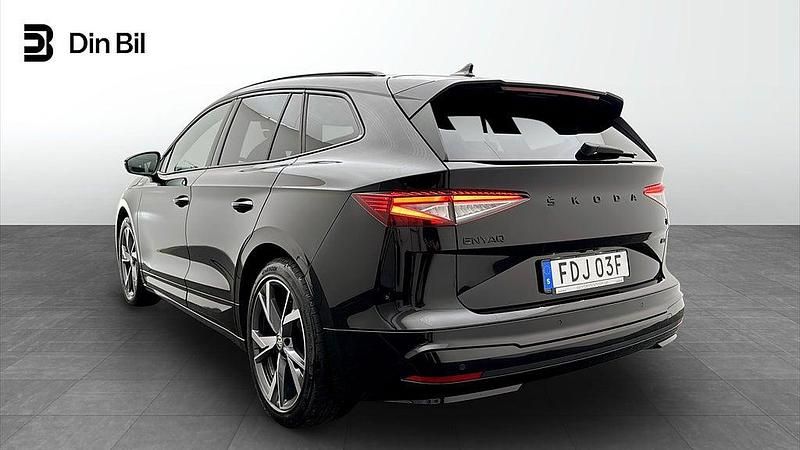 Begagnad Skoda Enyaq iV SportLine 194 kW (265 HK) 2023 Grå (graphite grey metallic) SUV