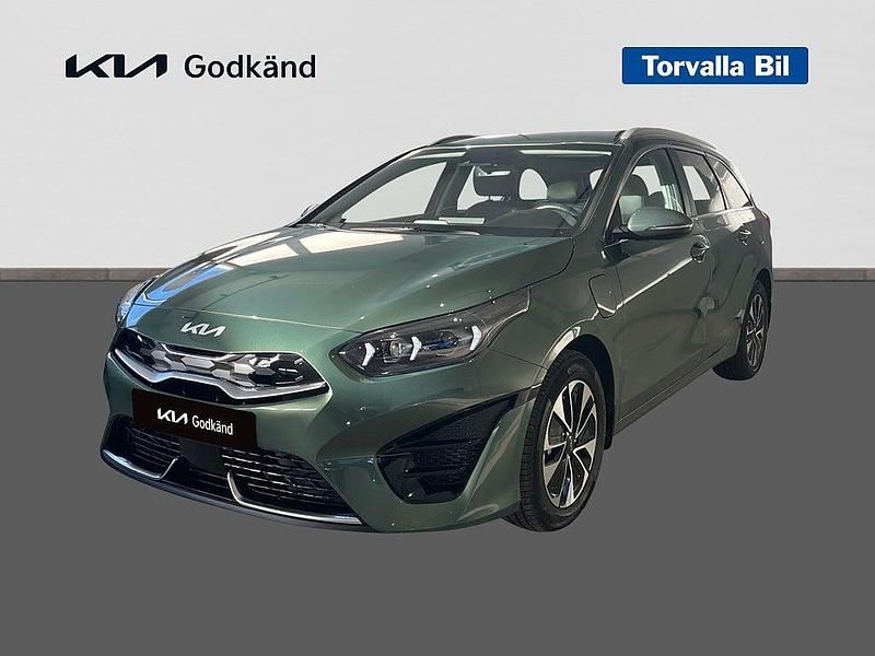 Grön Begagnad 2024 Kia Ceed Sportswagon Advance Kombi | 294 900 kr (Marknadspris) - Bild 1/4