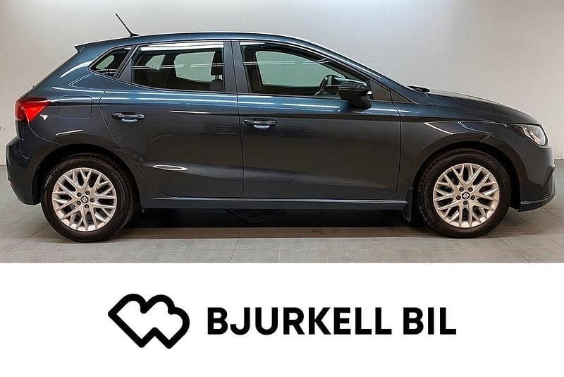 Grå Begagnad 2019 Seat Ibiza Style Halvkombi | 114 900 kr (Marknadspris) - Bild 1/4