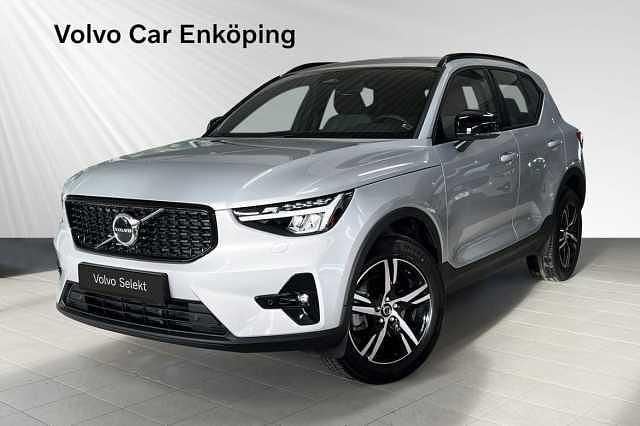 Begagnad 2025 Volvo XC40 SUV | 379 900 kr (Marknadspris) - Bild 1/3